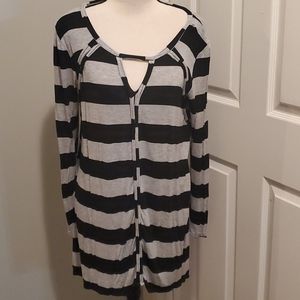 Black and grey long sleeve top